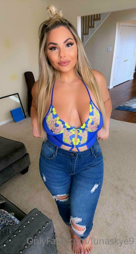 Photo by lunaskye9 published on July 8,2023 01:03:33 - BestThots