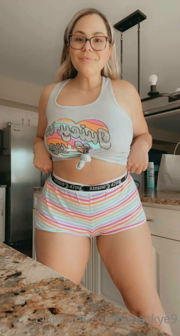 Photo by lunaskye9 published on July 8,2023 01:14:39 - BestThots