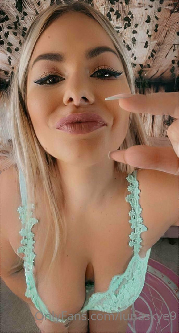 Photo by lunaskye9 published on July 8,2023 01:17:16 - BestThots