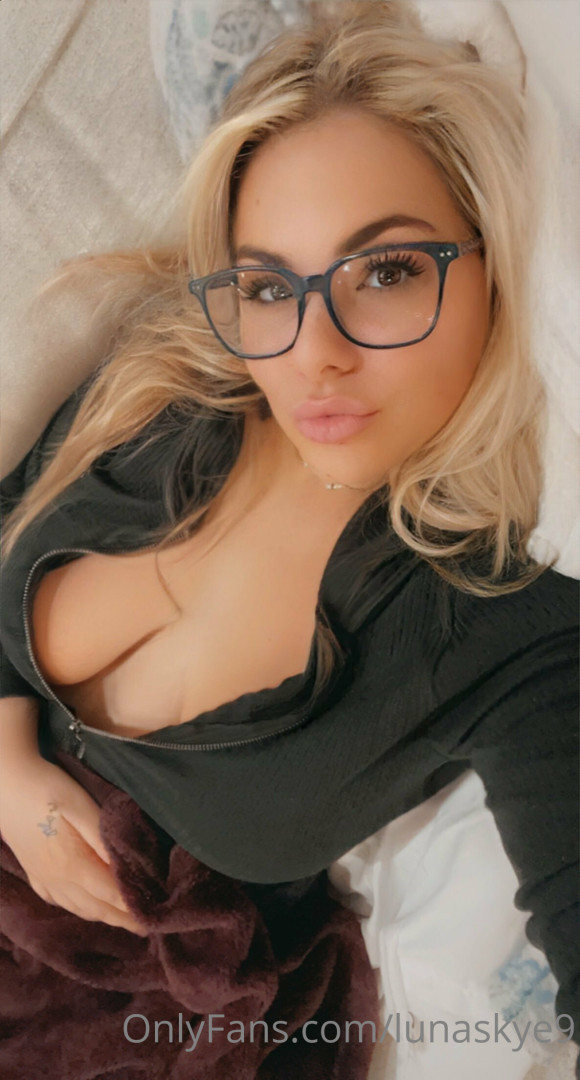 Photo by lunaskye9 published on July 8,2023 01:20:33 - BestThots