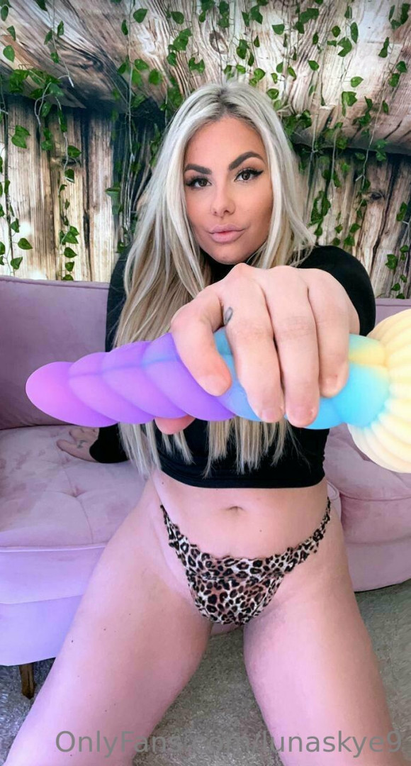 Photo by lunaskye9 published on July 8,2023 01:23:37 - BestThots