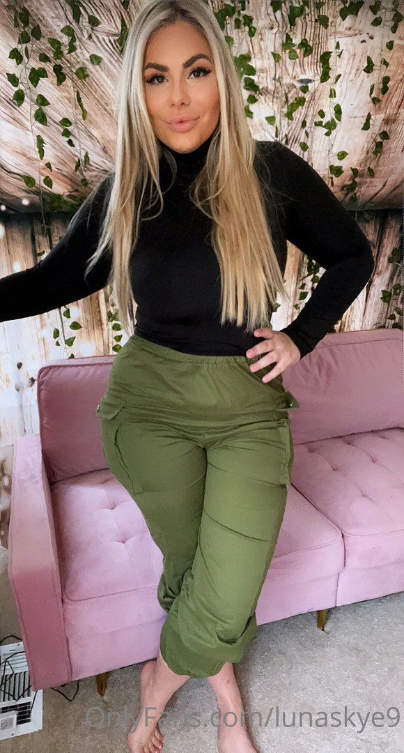 Photo by lunaskye9 published on July 8,2023 01:24:23 - BestThots