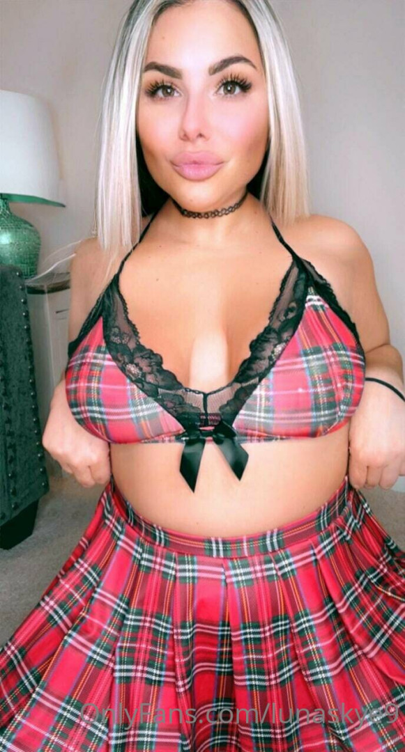 Photo by lunaskye9 published on July 8,2023 01:25:24 - BestThots