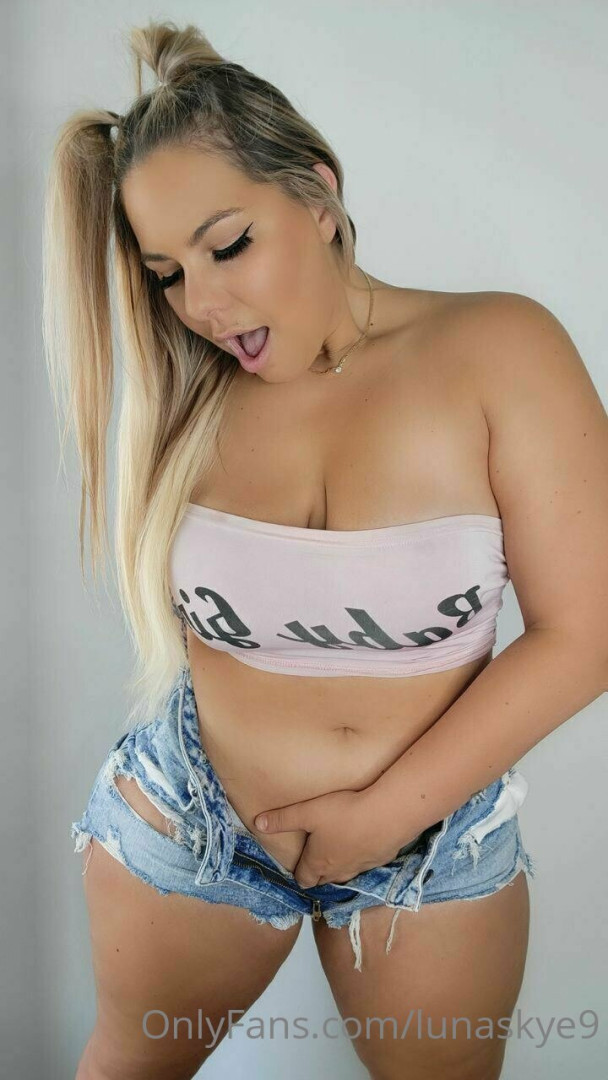 Photo by lunaskye9 published on July 8,2023 01:27:11 - BestThots