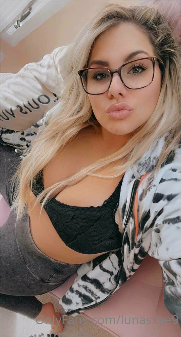 Photo by lunaskye9 published on July 8,2023 01:30:02 - BestThots