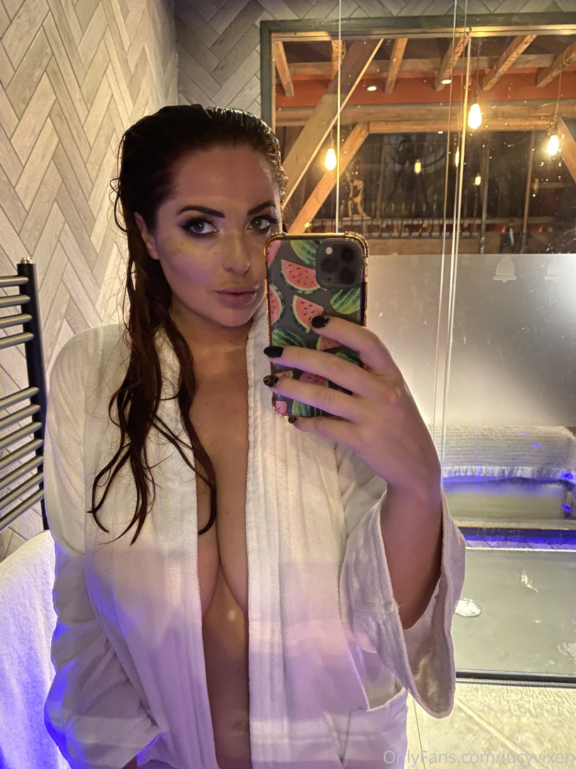 Photo by lucyvixen published on August 1,2023 11:56:28 - BestThots