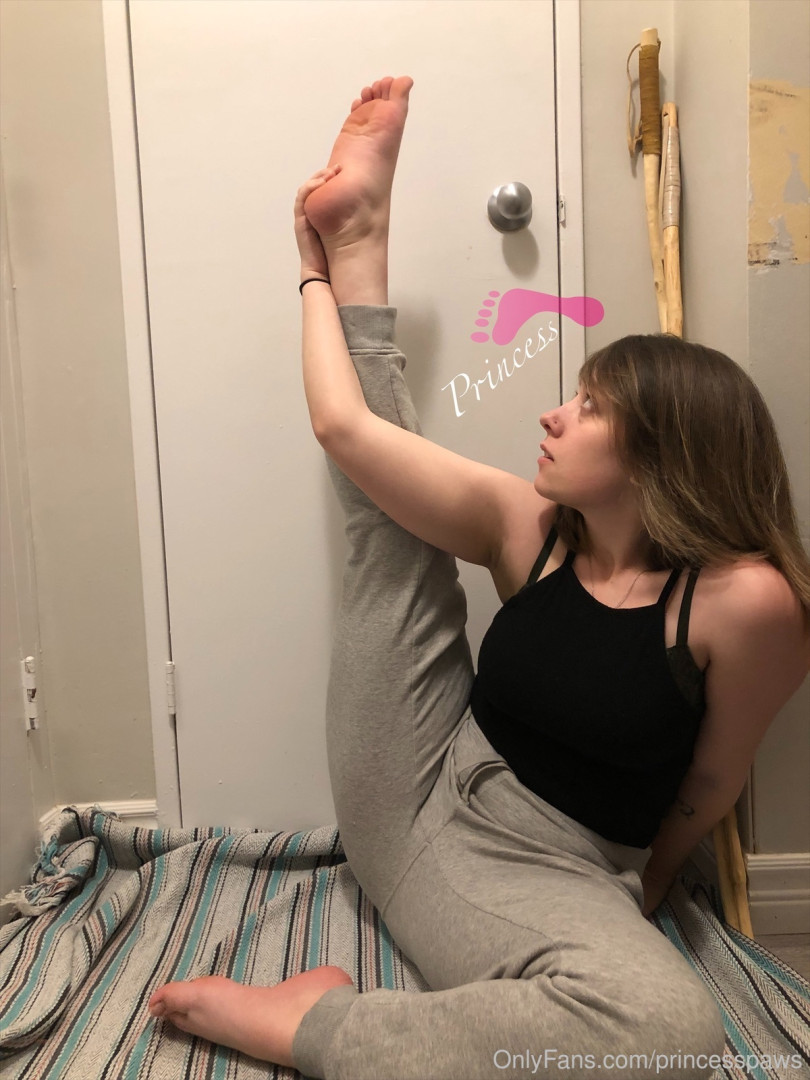 Photo by aphroditepaws published on November 24,2023 02:56:52 - BestThots