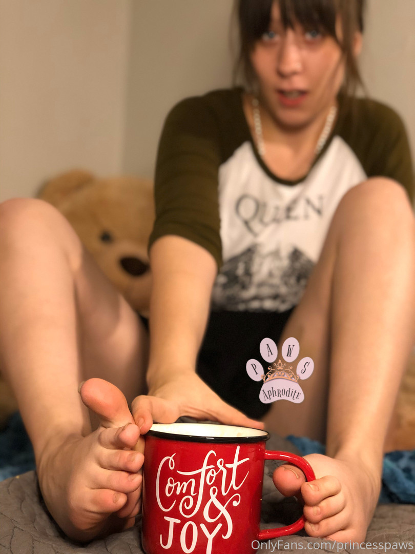 Photo by aphroditepaws published on November 24,2023 02:59:04 - BestThots