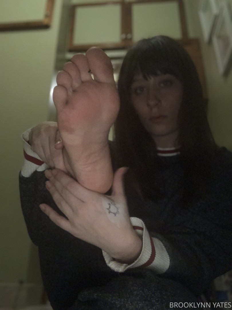 Photo by aphroditepaws published on November 24,2023 03:03:22 - BestThots
