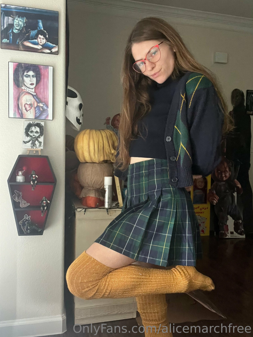 Photo by alicemarchfree published on July 22,2023 06:08:54 - BestThots