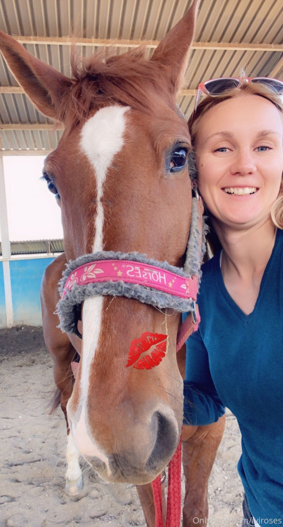 Photo by iviroses published on October 16,2023 15:11:04 - BestThots