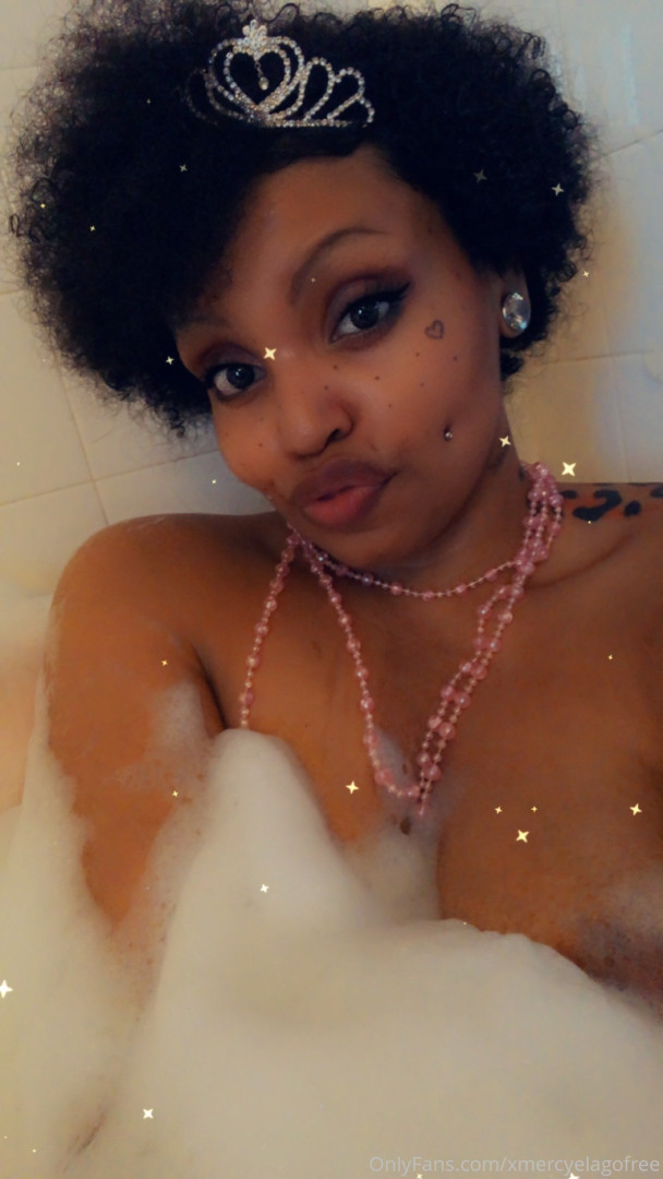 Photo by xmercyelagofree published on May 15,2023 21:51:21 - BestThots