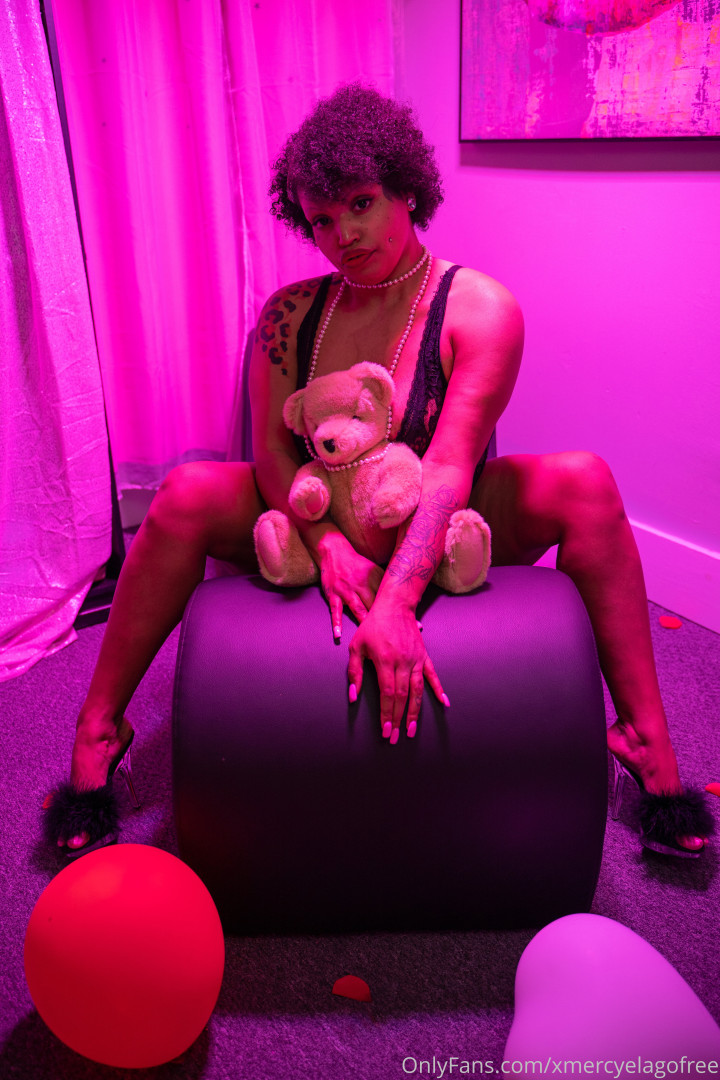 Photo by xmercyelagofree published on May 15,2023 21:51:58 - BestThots