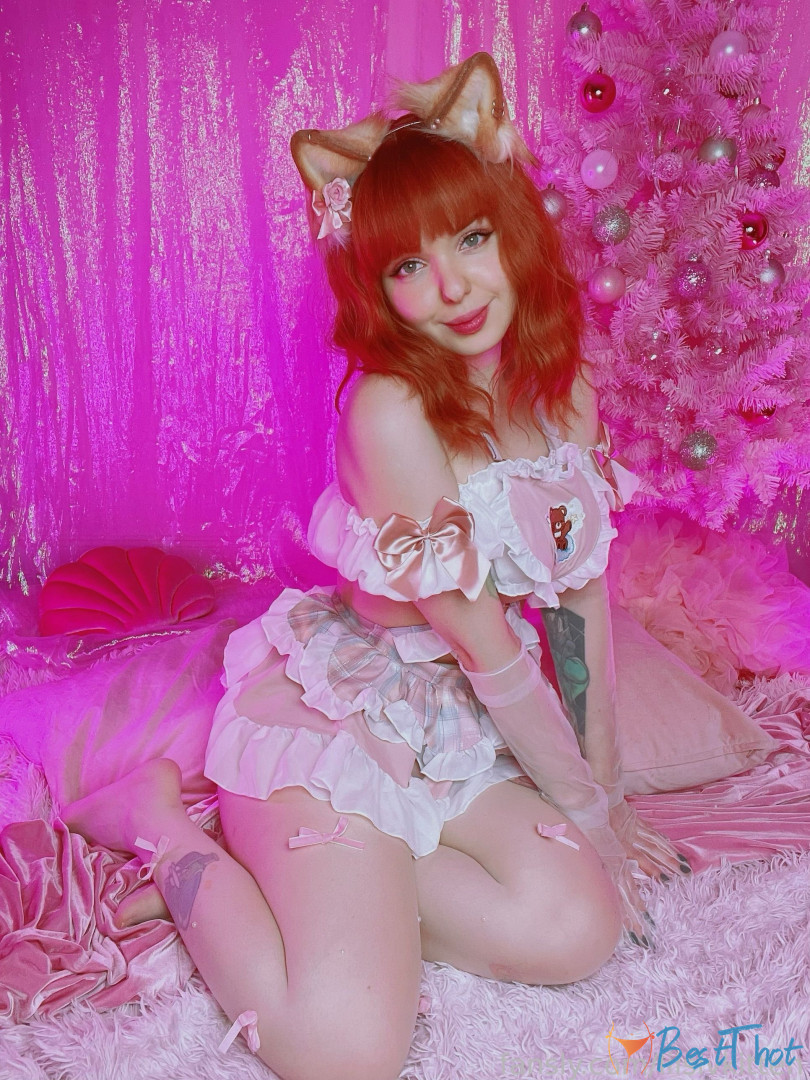 Photo by lilslvkitten published on January 24,2025 22:00:21 - BestThots