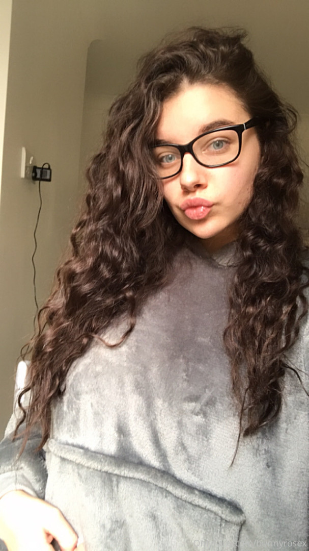 Photo by bunnyrosex published on September 2,2023 00:07:30 - BestThots