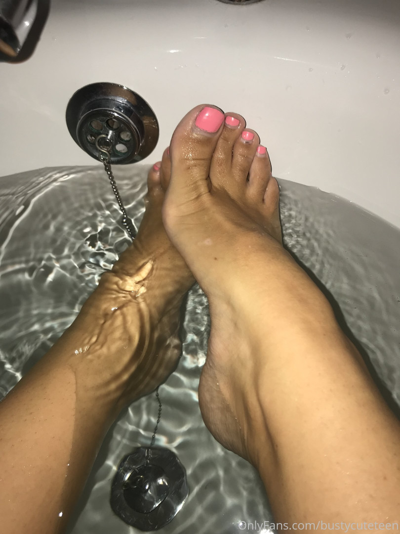 Photo by bunnyrosex published on September 2,2023 00:14:05 - BestThots