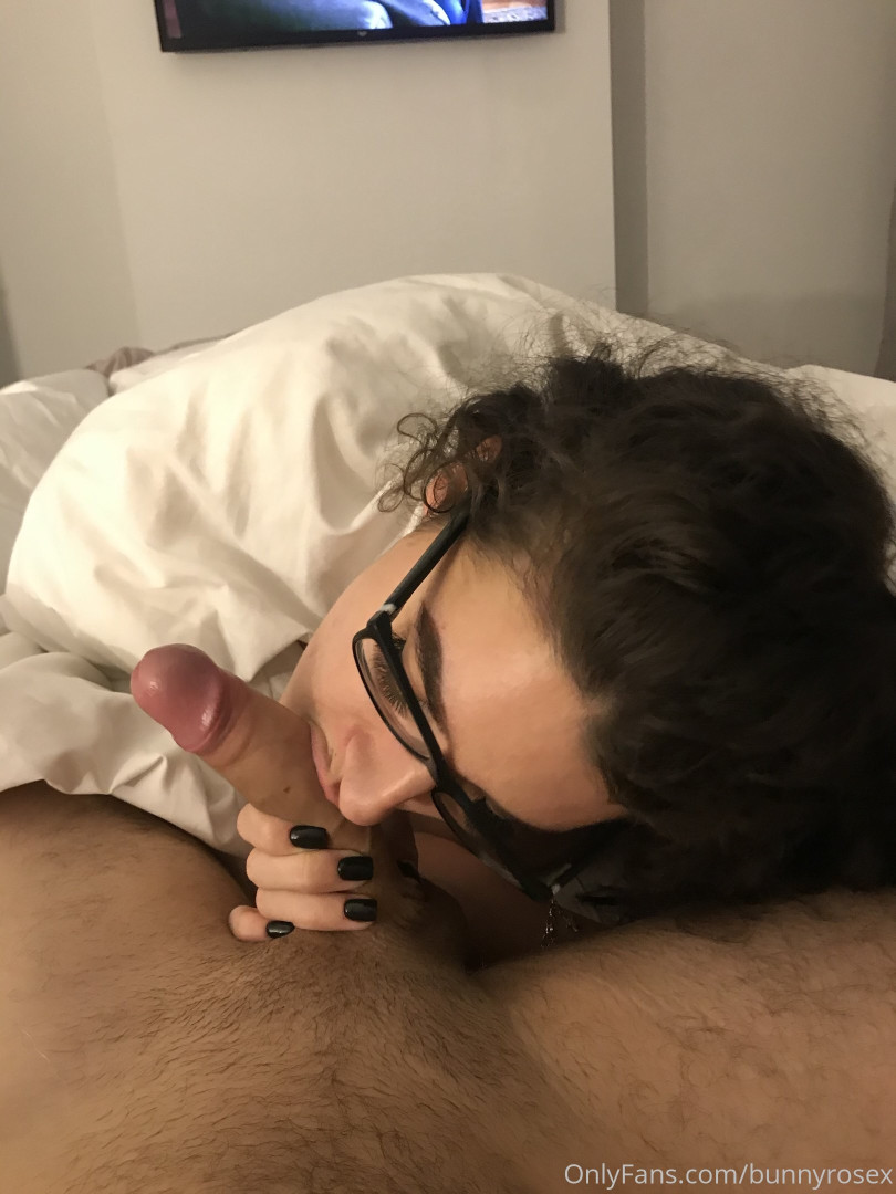 Photo by bunnyrosex published on October 17,2023 06:00:08 - BestThots