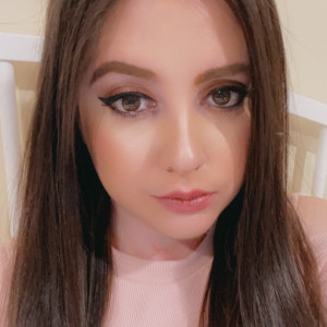 ava_hadley #2925155