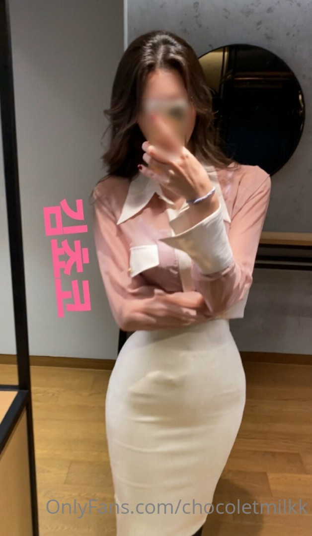 Photo by chocoletmilkk published on August 8,2023 15:46:35 - BestThots