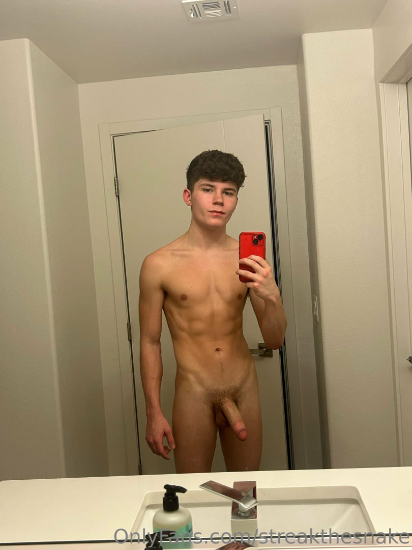 Photo by streakthesnake published on July 25,2023 01:26:40 - BestThots