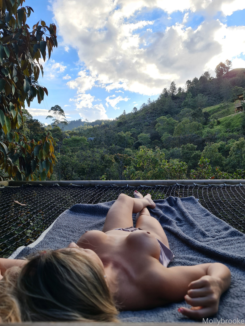 Photo by mollybrooke published on August 20,2023 10:45:43 - BestThots