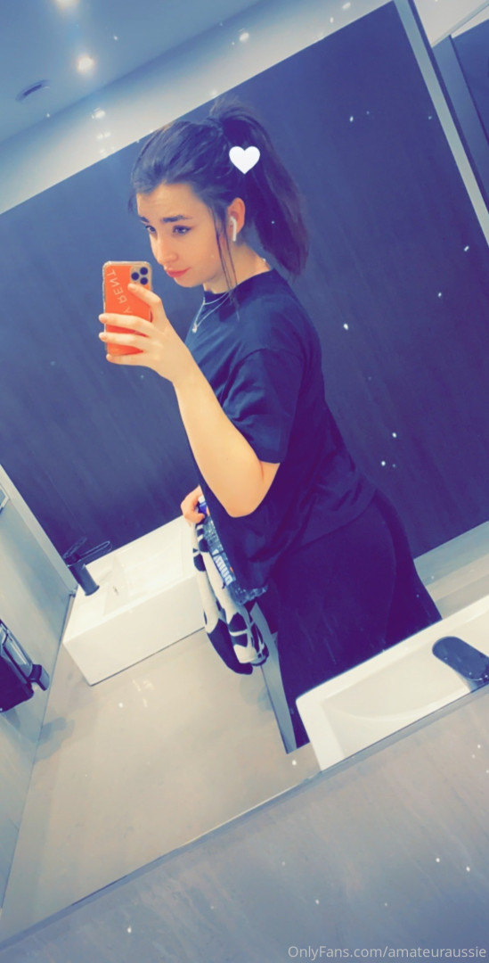 Photo by amateuraussie published on October 17,2023 06:47:56 - BestThots