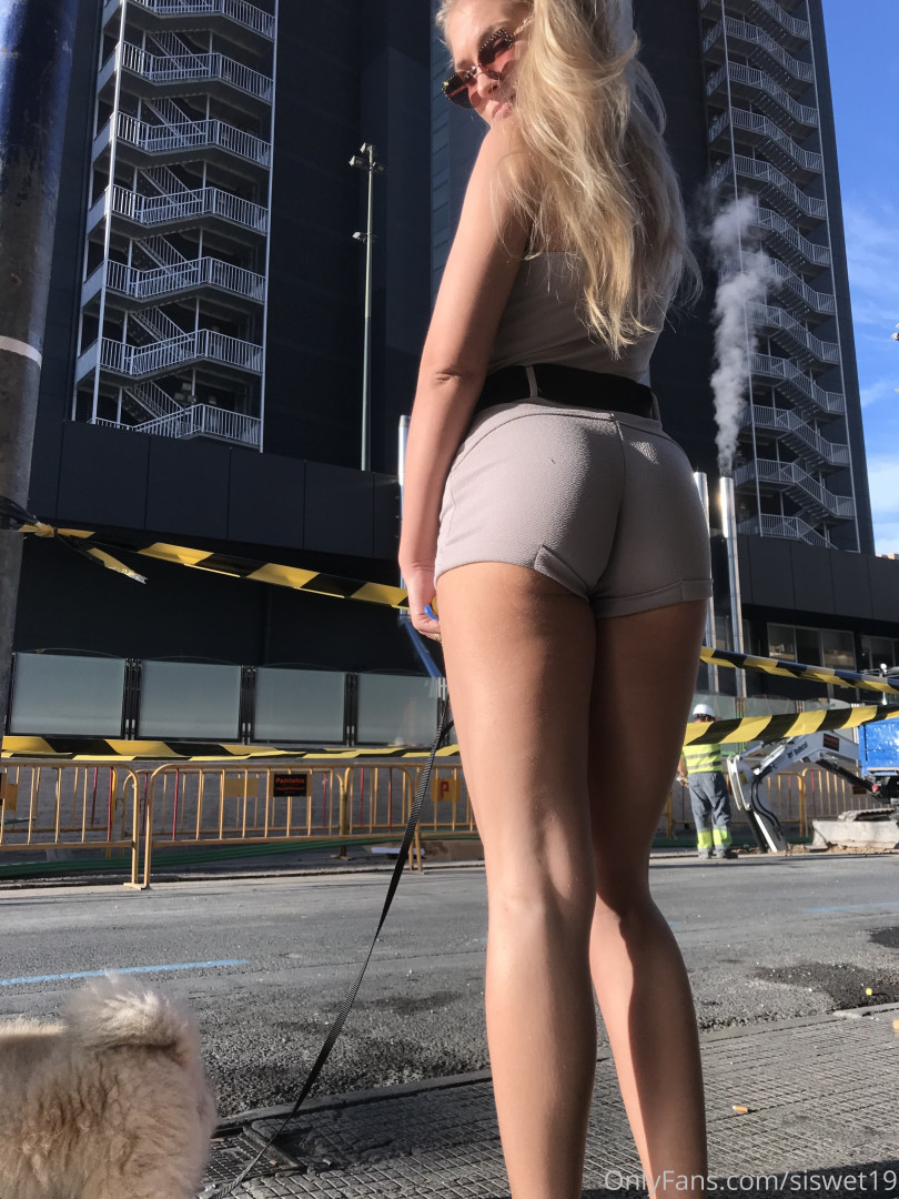 Photo by siswet19 published on October 16,2023 15:42:01 - BestThots