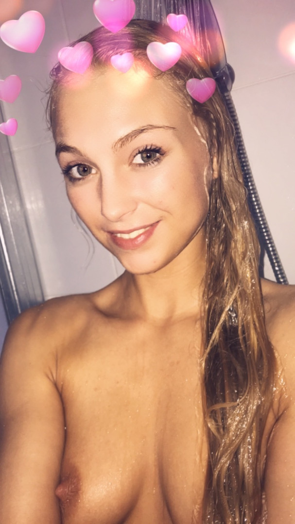 Photo by siswet19 published on October 16,2023 15:47:49 - BestThots