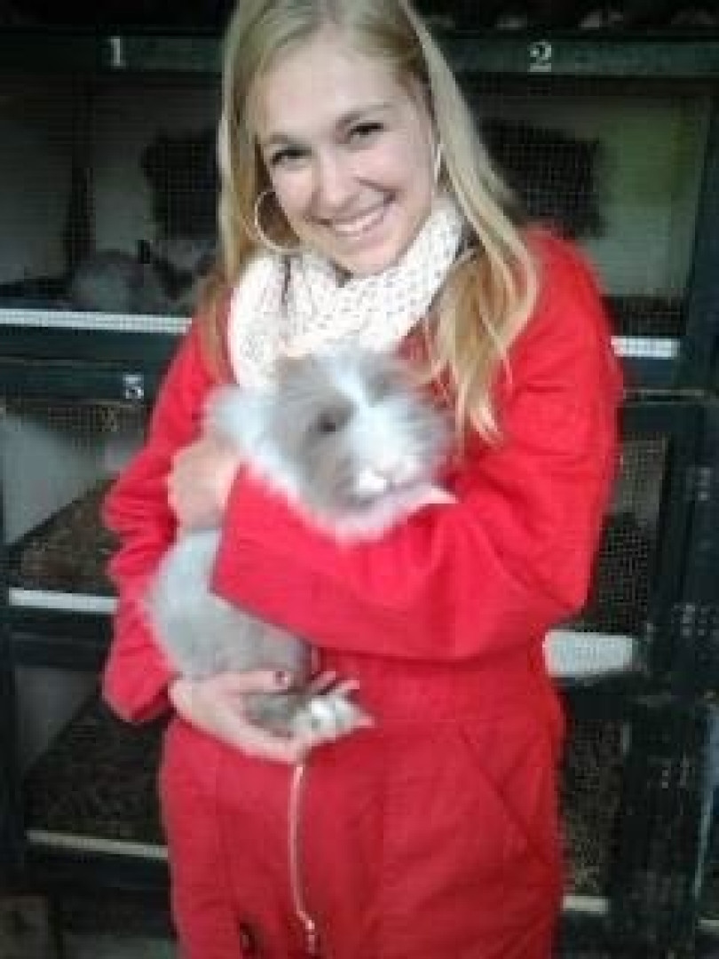 Photo by siswet19 published on October 16,2023 15:48:27 - BestThots