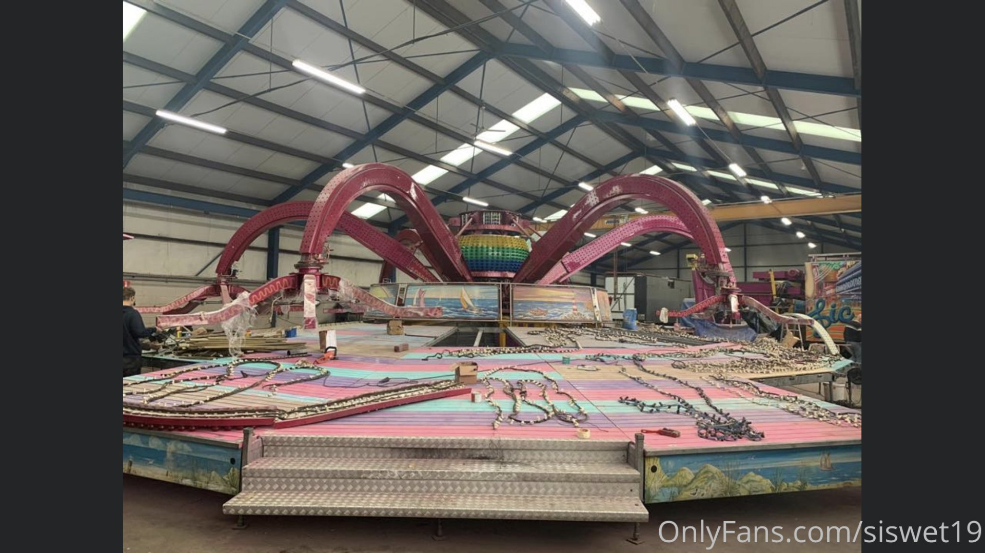 Photo by siswet19 published on October 16,2023 15:52:00 - BestThots