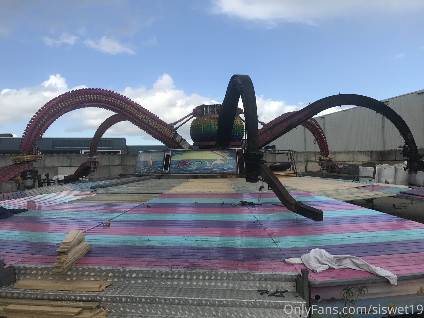 Photo by siswet19 published on October 16,2023 15:52:26 - BestThots