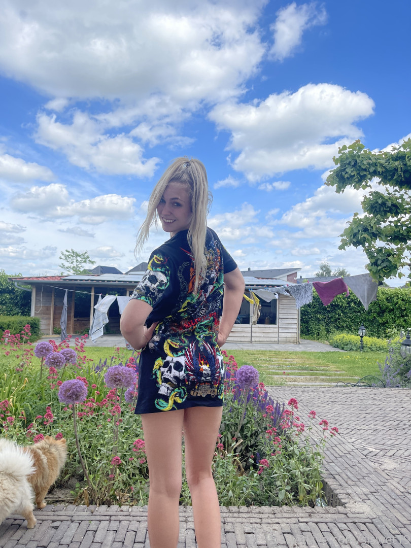 Photo by siswet19 published on October 16,2023 15:52:49 - BestThots