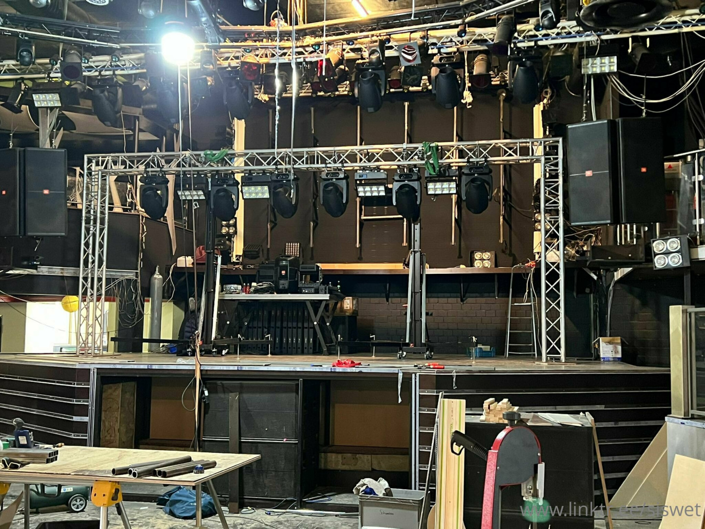 Photo by siswet19 published on October 16,2023 15:55:11 - BestThots