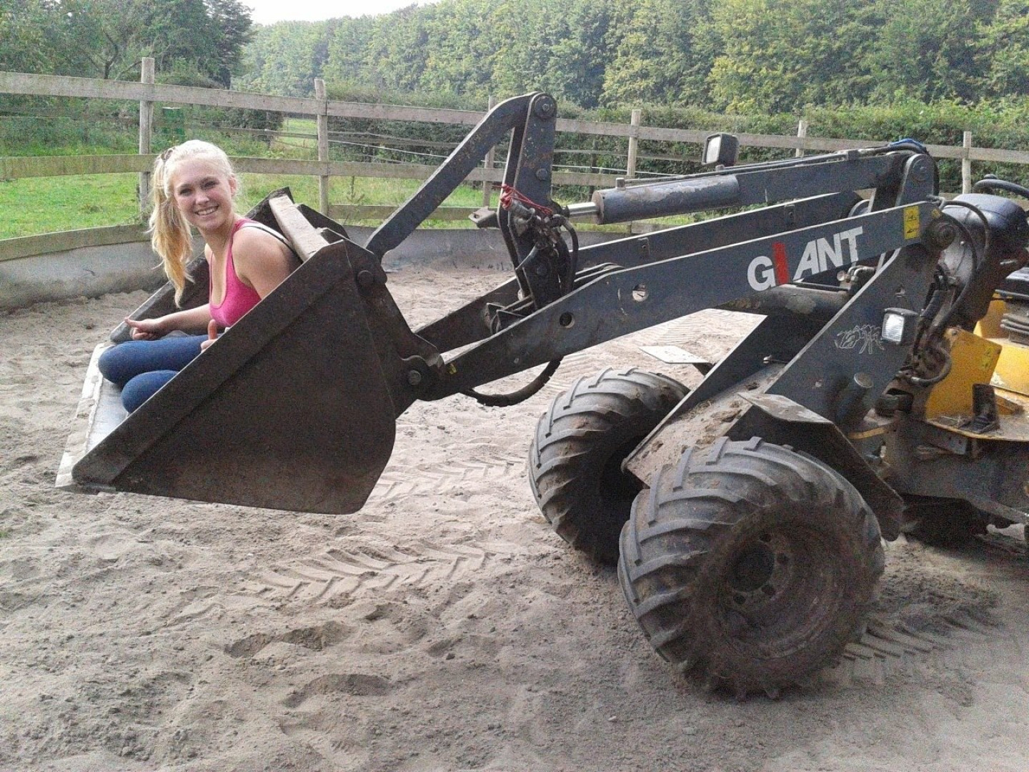 Photo by siswet19 published on October 16,2023 16:14:41 - BestThots