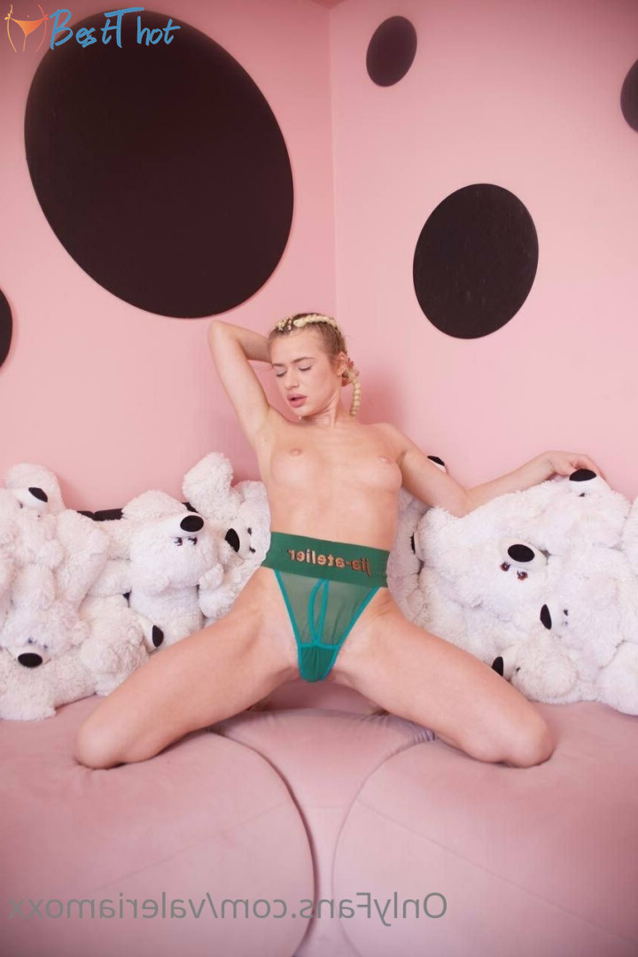 Photo by valeriamoxx published on December 19,2024 18:09:50 - BestThots