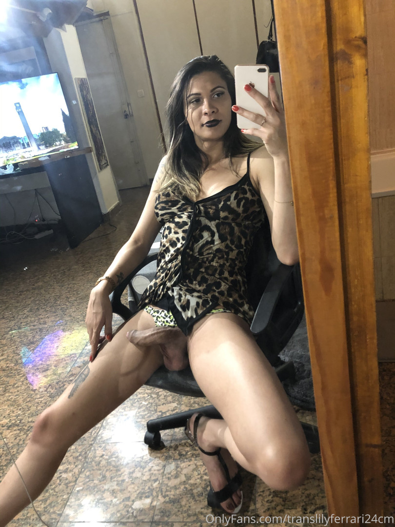 Photo by translilyferrari24cm published on October 11,2023 03:47:27 - BestThots