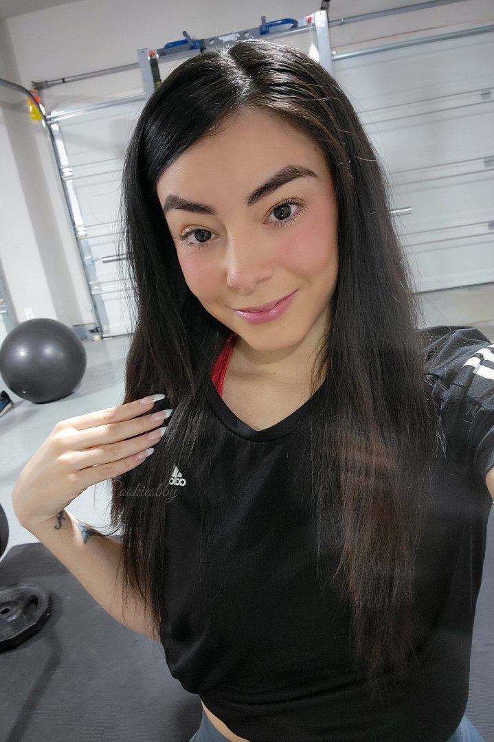 Photo by cookiesbby published on January 11,2024 00:22:23 - BestThots