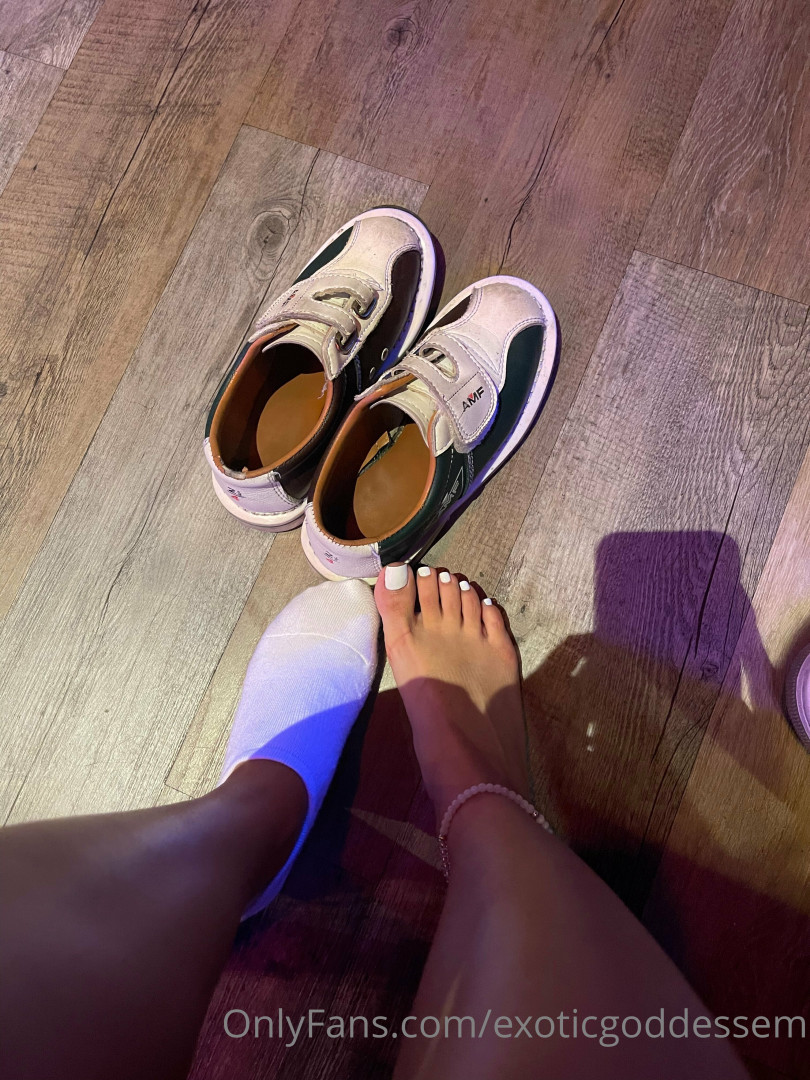 Photo by exoticgoddessem published on October 16,2023 09:21:37 - BestThots