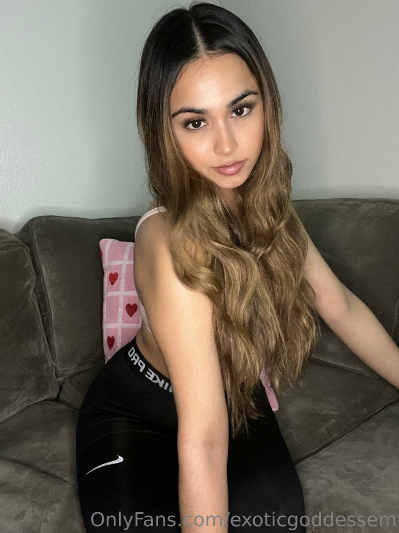Photo by exoticgoddessem published on October 16,2023 09:32:19 - BestThots