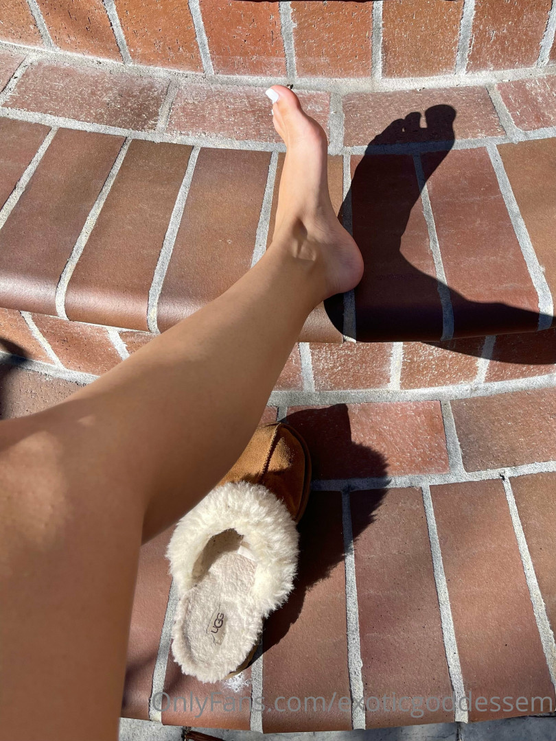 Photo by exoticgoddessem published on October 16,2023 09:35:18 - BestThots