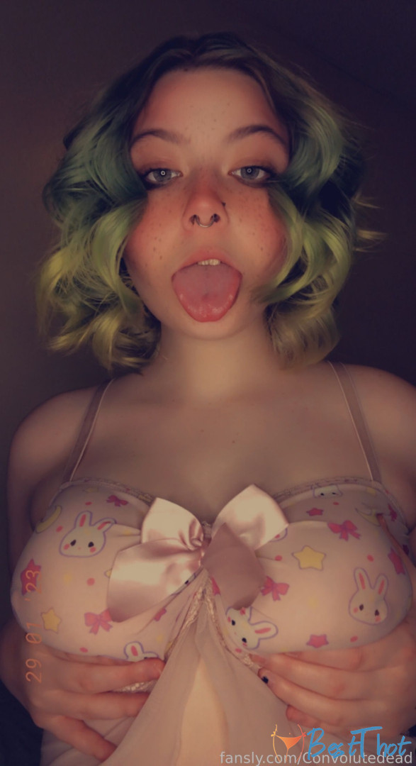 Photo by convolutedead published on January 26,2025 12:00:22 - BestThots