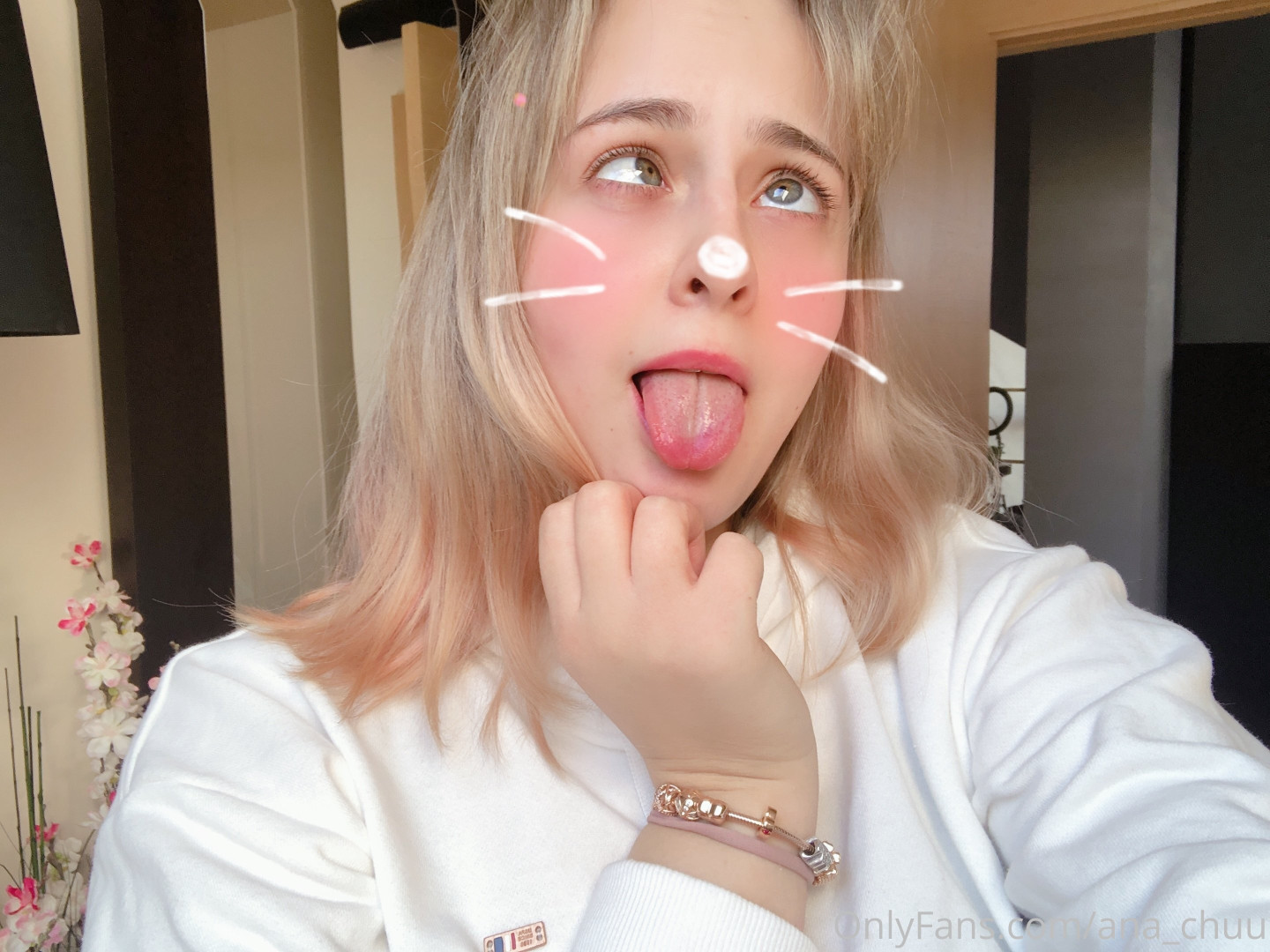 Photo by ana_chuu published on October 16,2023 05:52:46 - BestThots
