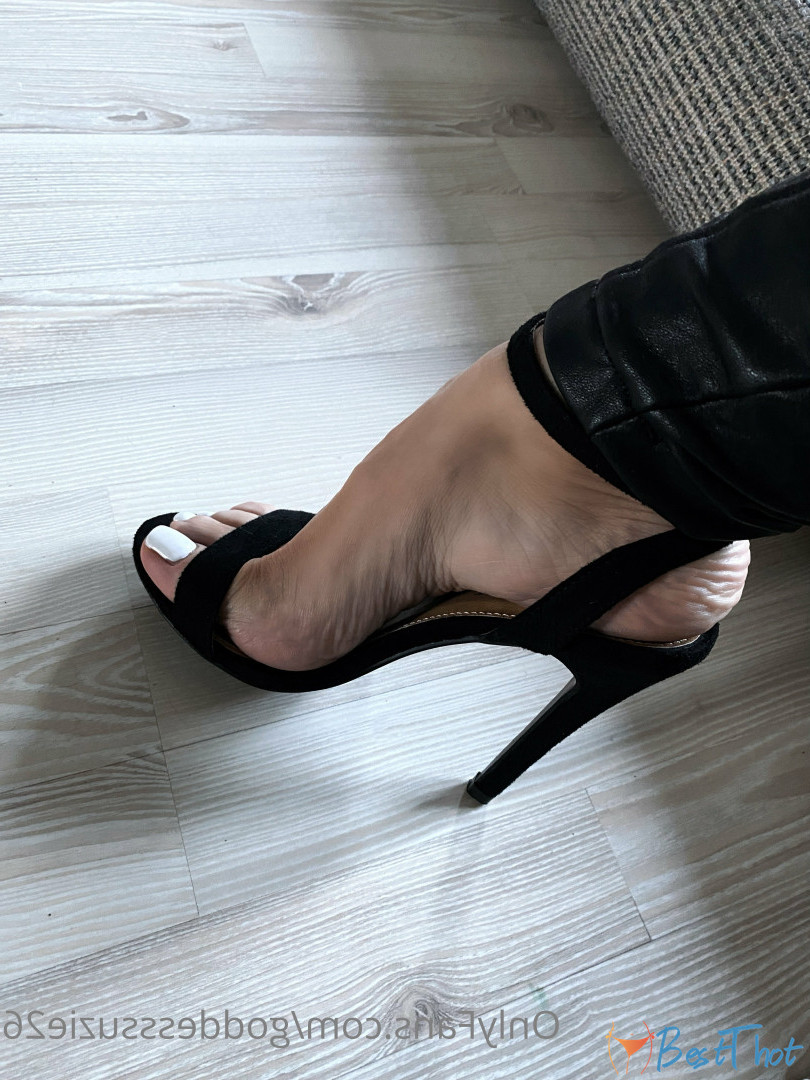 Photo by goddesssuzie26 published on December 31,2024 02:27:30 - BestThots