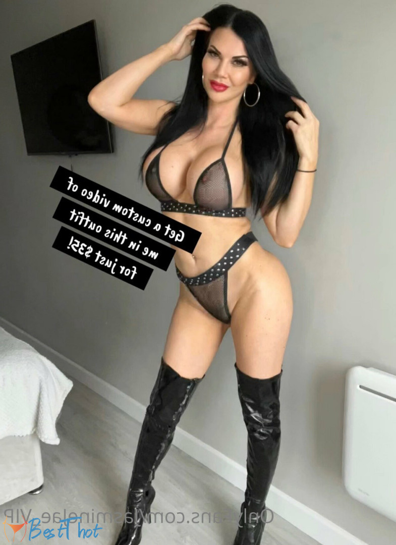 Photo by jasminejae_vip published on December 10,2024 16:09:21 - BestThots