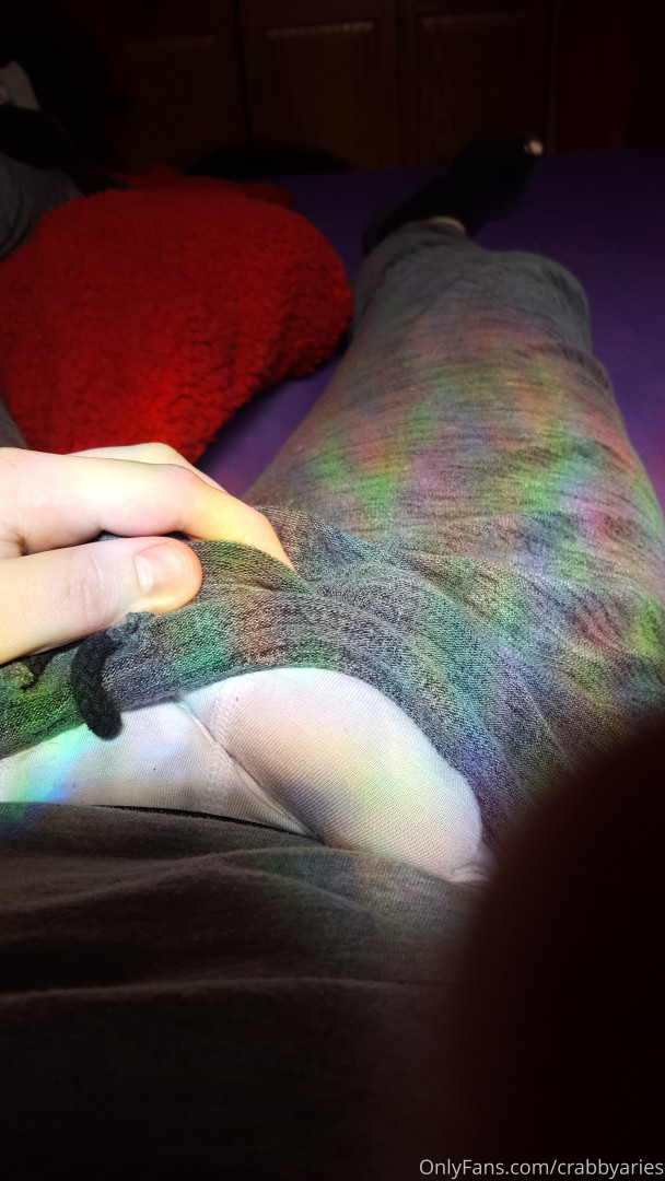 Photo by crabbyaries published on January 10,2024 23:41:56 - BestThots