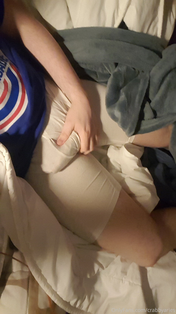 Photo by crabbyaries published on January 10,2024 23:42:43 - BestThots