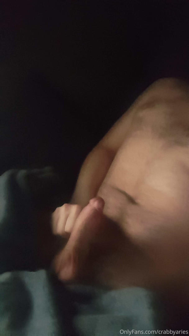Photo by crabbyaries published on January 10,2024 23:42:53 - BestThots