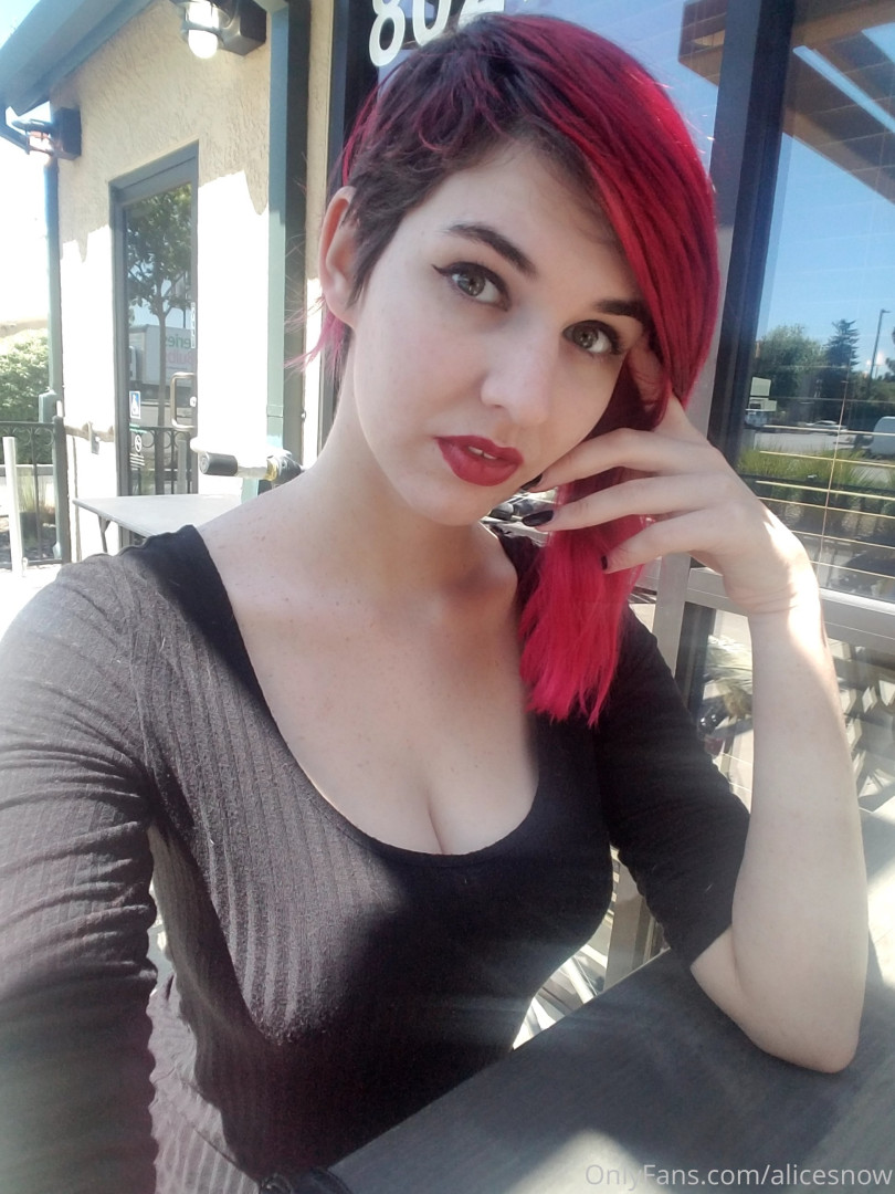 Photo by alicesnow published on October 16,2023 14:55:49 - BestThots