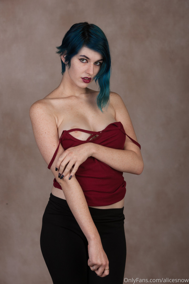 Photo by alicesnow published on October 16,2023 14:56:38 - BestThots