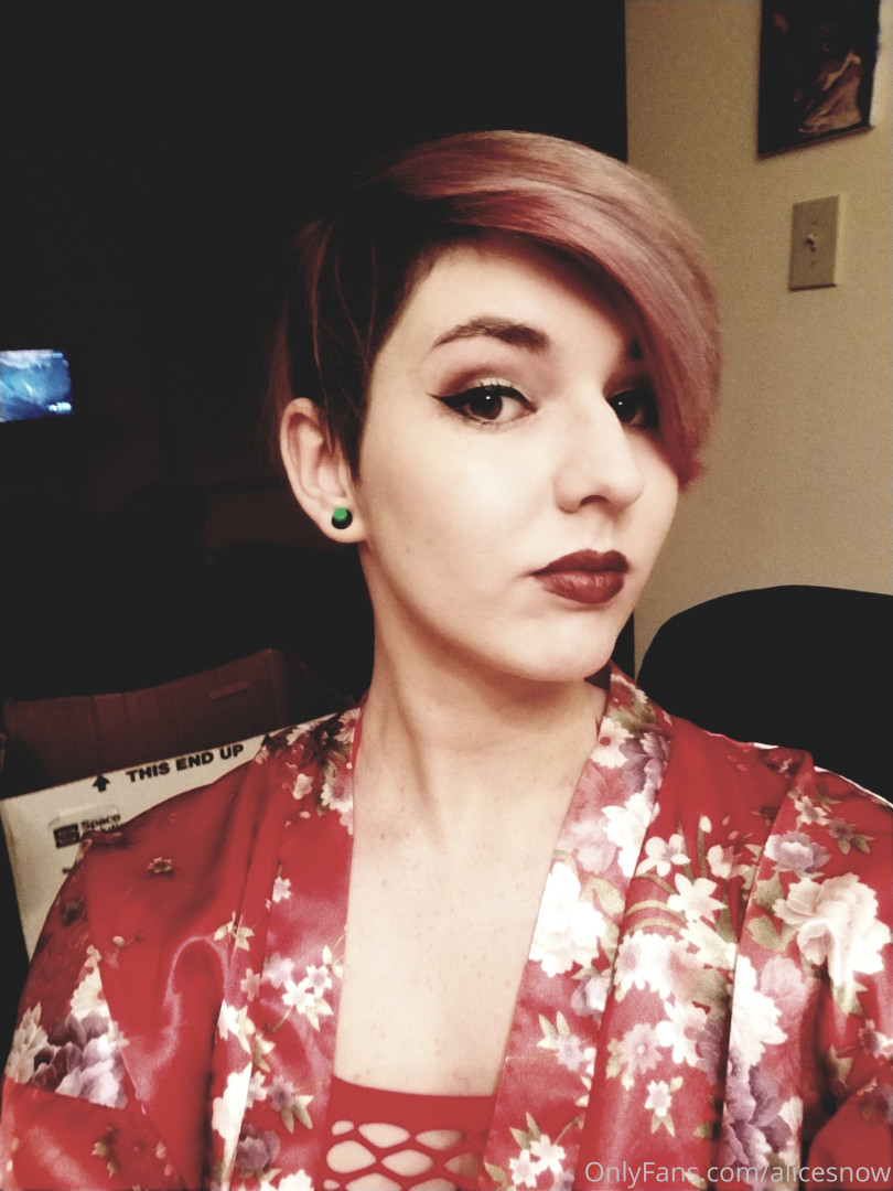 Photo by alicesnow published on October 16,2023 14:56:46 - BestThots